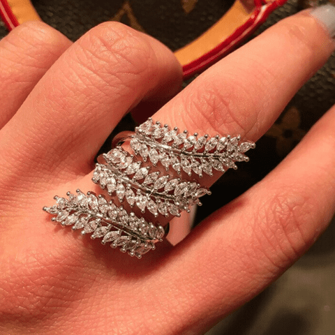 Acessóriso femininos, anéis brilhantes