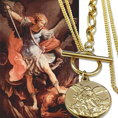Imagem São Miguel Arcanjo e colar dourado com medalha do Santo