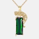 colar banhado a ouro feminino, leopardo, natureza, cristais, zircônia verde, pedra verde, moda feminina, elegante, sofisticado, semijoia de luxo