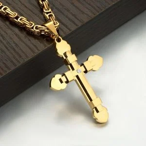 Corrente com Crucifixo Banhado a Ouro 18k - Celestial Style® - Acessórios Importados - Correntes Masculinas- Masculino - SANTO STILO