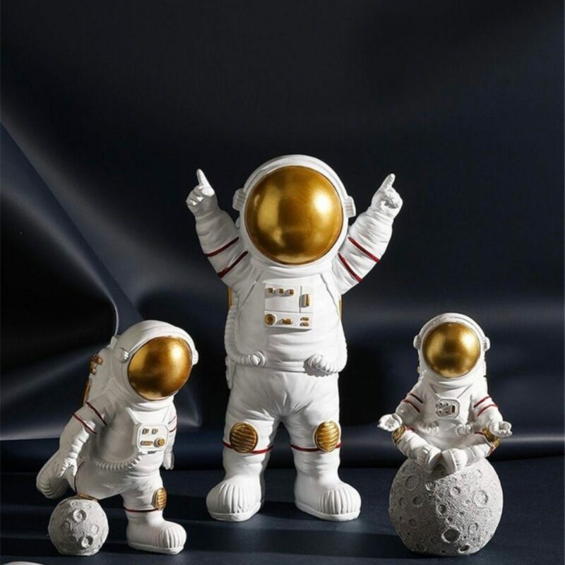 Mini Estátuas de Astronautas - Dream Galaxies - Decoração - Especiais- Feminino - SANTO STILO