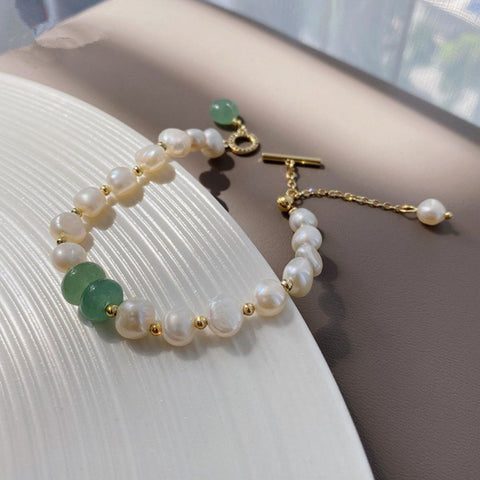 pulseira de pérolas, pulseira feminina, pulseira romântica, pulseira, pérolas, quartzo verde, cristais, acessório elegante, acessório sofisticado, semijoia