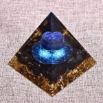 Orgonite Pirâmide Lápis Lazúli e Obsidiana Negra - Equilibrium - Casa - Cristais- Energia Espiritual - SANTO STILO