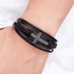 pulseira de couro masculina personalizada, pulseira masculina vivara couro, pulseira masculina em couro, pulseira couro masculina vivara, bracelete couro masculino, pulseira de couro masculina tommy, pulseira masculina couro e prata, pulseira de couro vivara masculina, pulseira vivara masculina couro, pulseiras de couro masculinas baratas, pulseira masculina crucifixo, pulseiras masculinas em couro