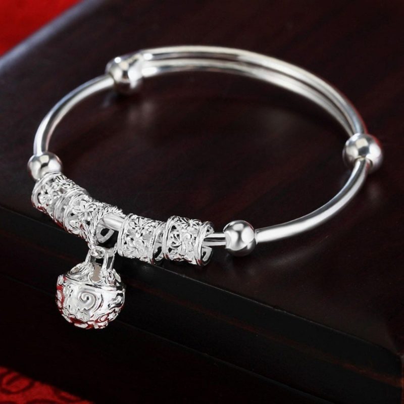 pulseira feminina - pulseira de prata 925 - pulseira de prata - pulseira com berloques - pulseira ajustável - pulseira elegante - pulseira feminina bonita