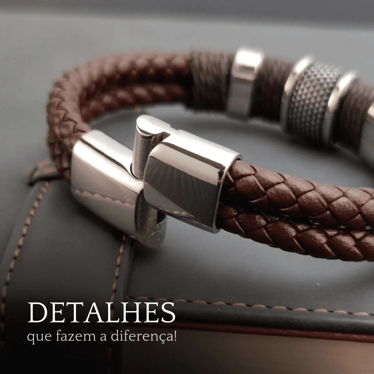 Luxo, peças luxuosas, pulseira elegante, peça ousada, pulseira marrom