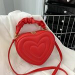 bolsa de coração vermelha